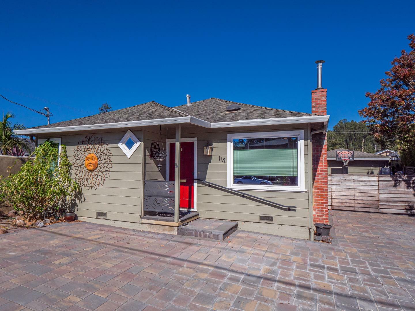 Property Photo:  117 Fairmount Avenue  CA 95062 