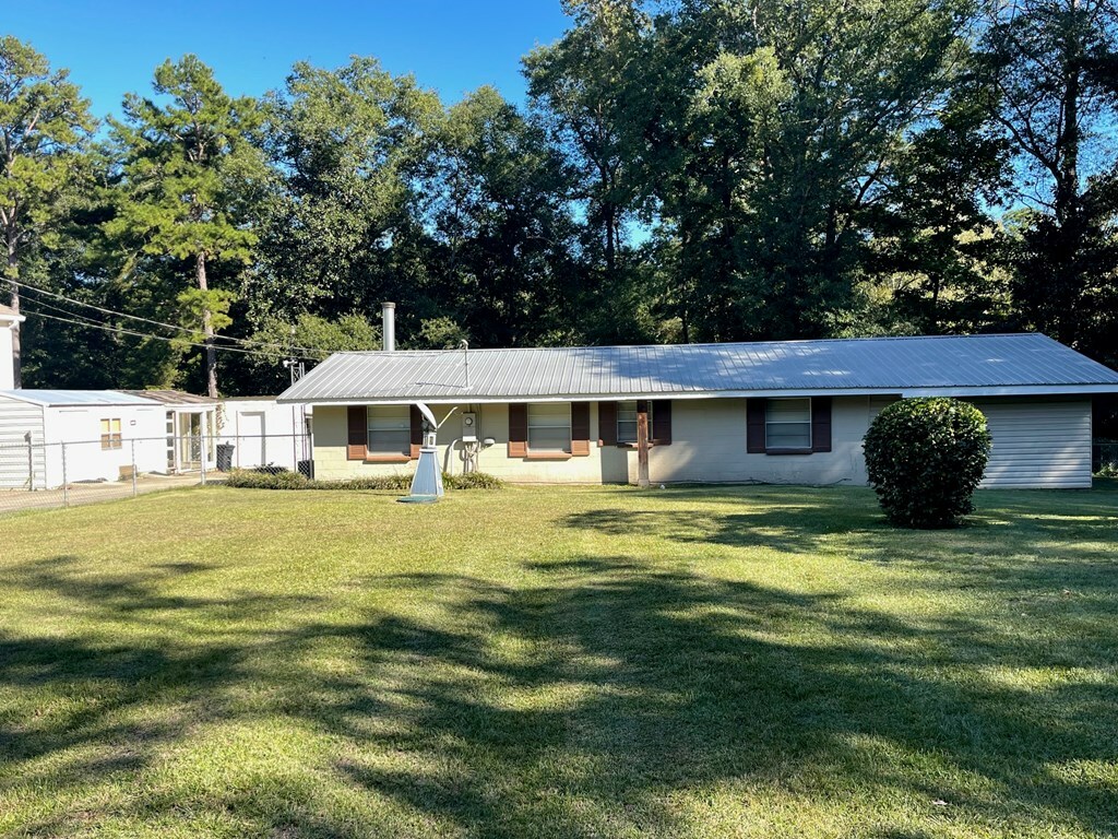 Property Photo:  883 Mill Creek Road  AL 36310 