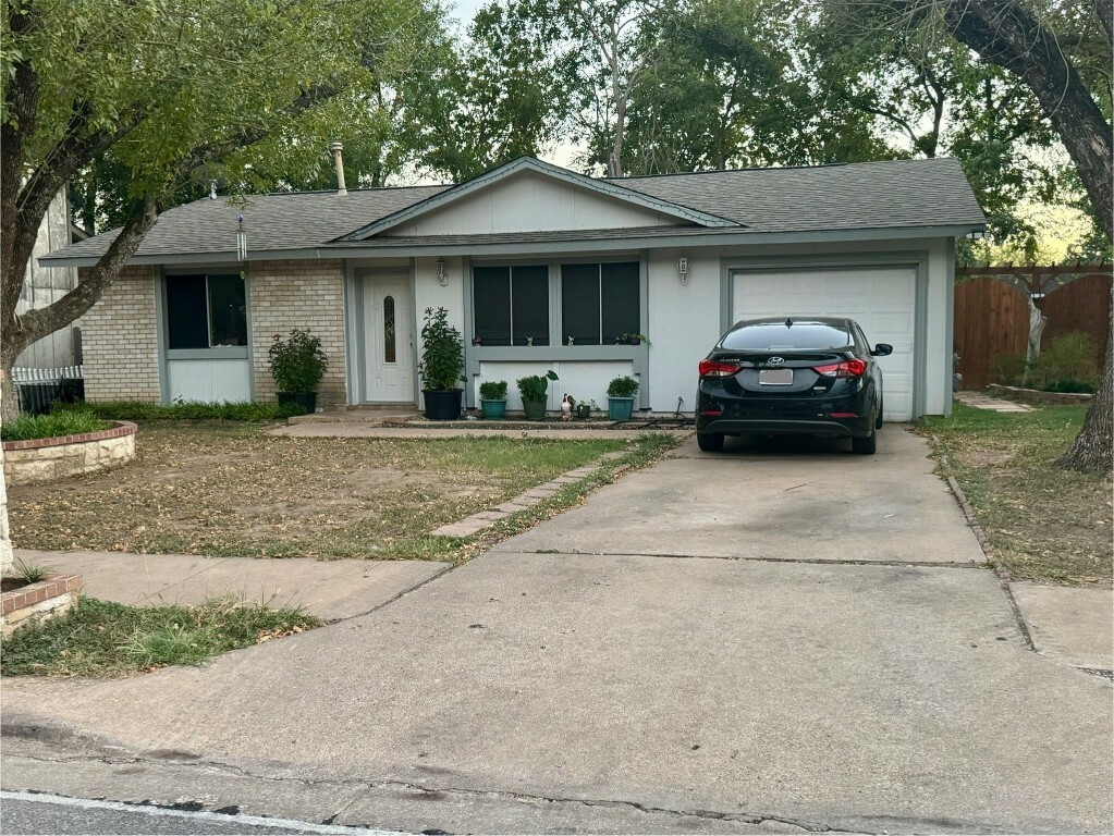 2007 Ponciana Loop  Austin TX 78744 photo