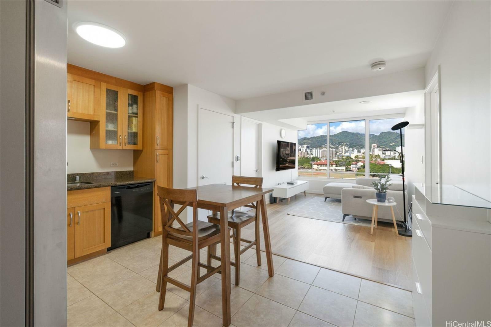 Property Photo:  1009 Kapiolani Boulevard 902  HI 96814 