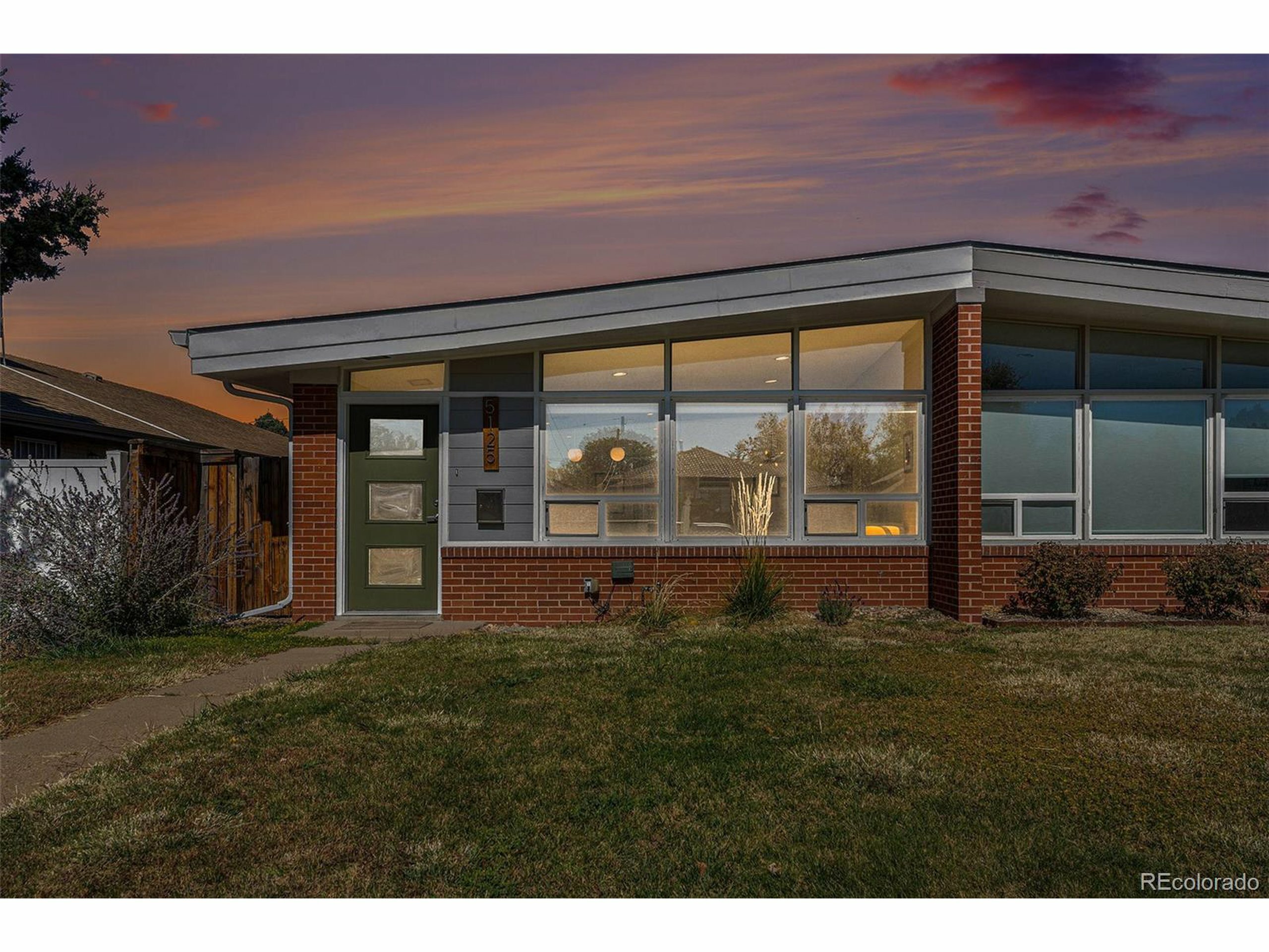 Property Photo: 5125 E Thrill Pl CO 80207