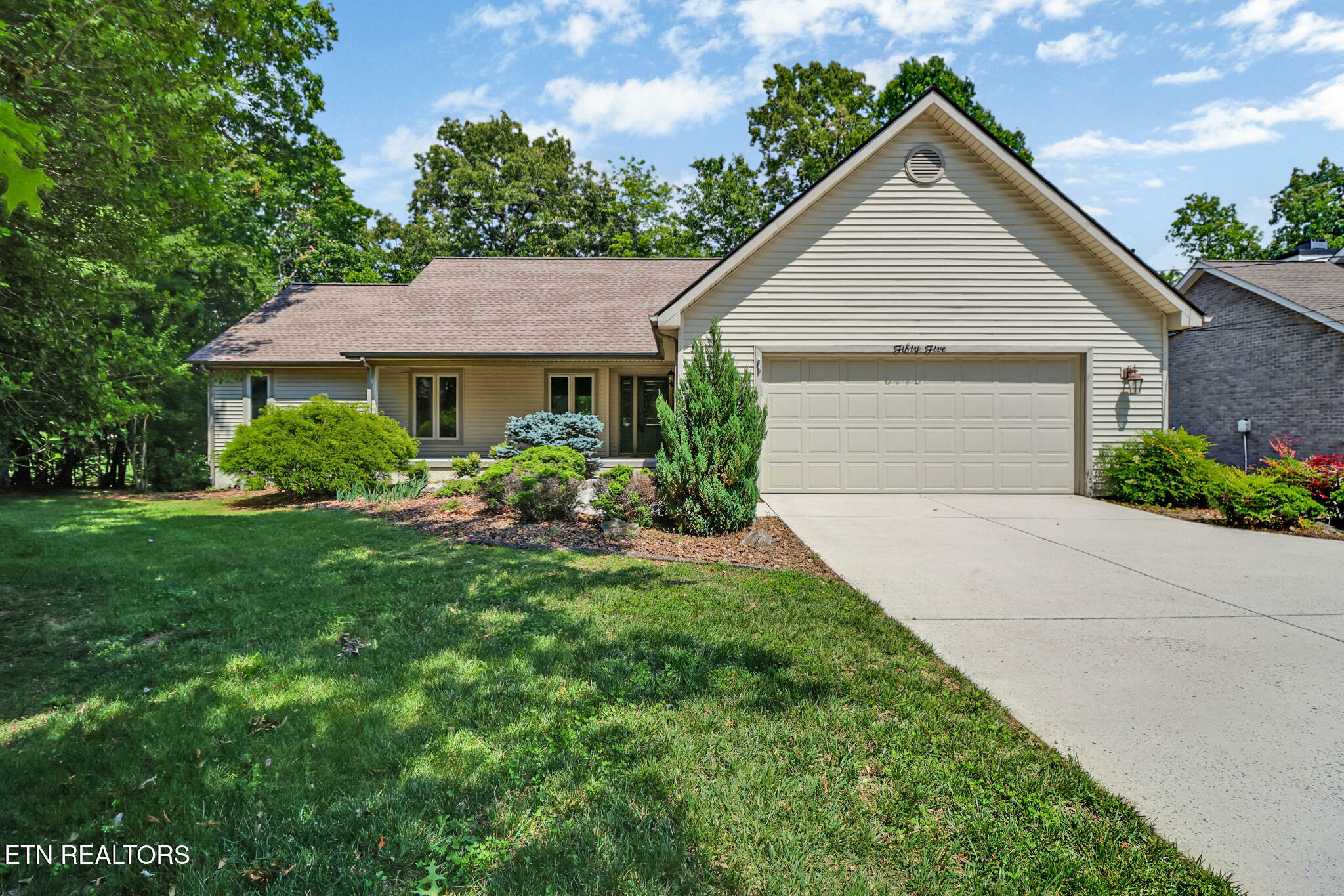 Property Photo: 55 Inwood Terrace TN 38558