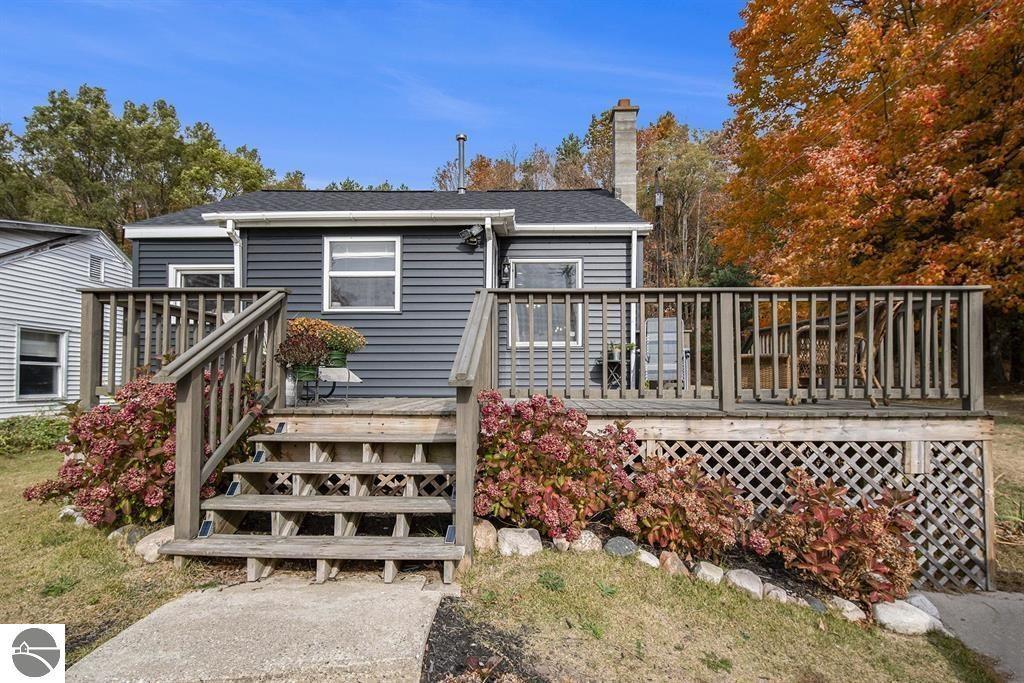 1219 Elm Street  Frankfort MI 49635 photo