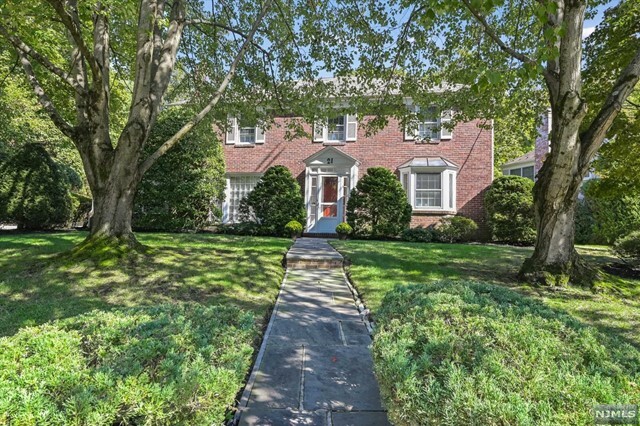 Property Photo:  21 Howard Park Drive  NJ 07670 