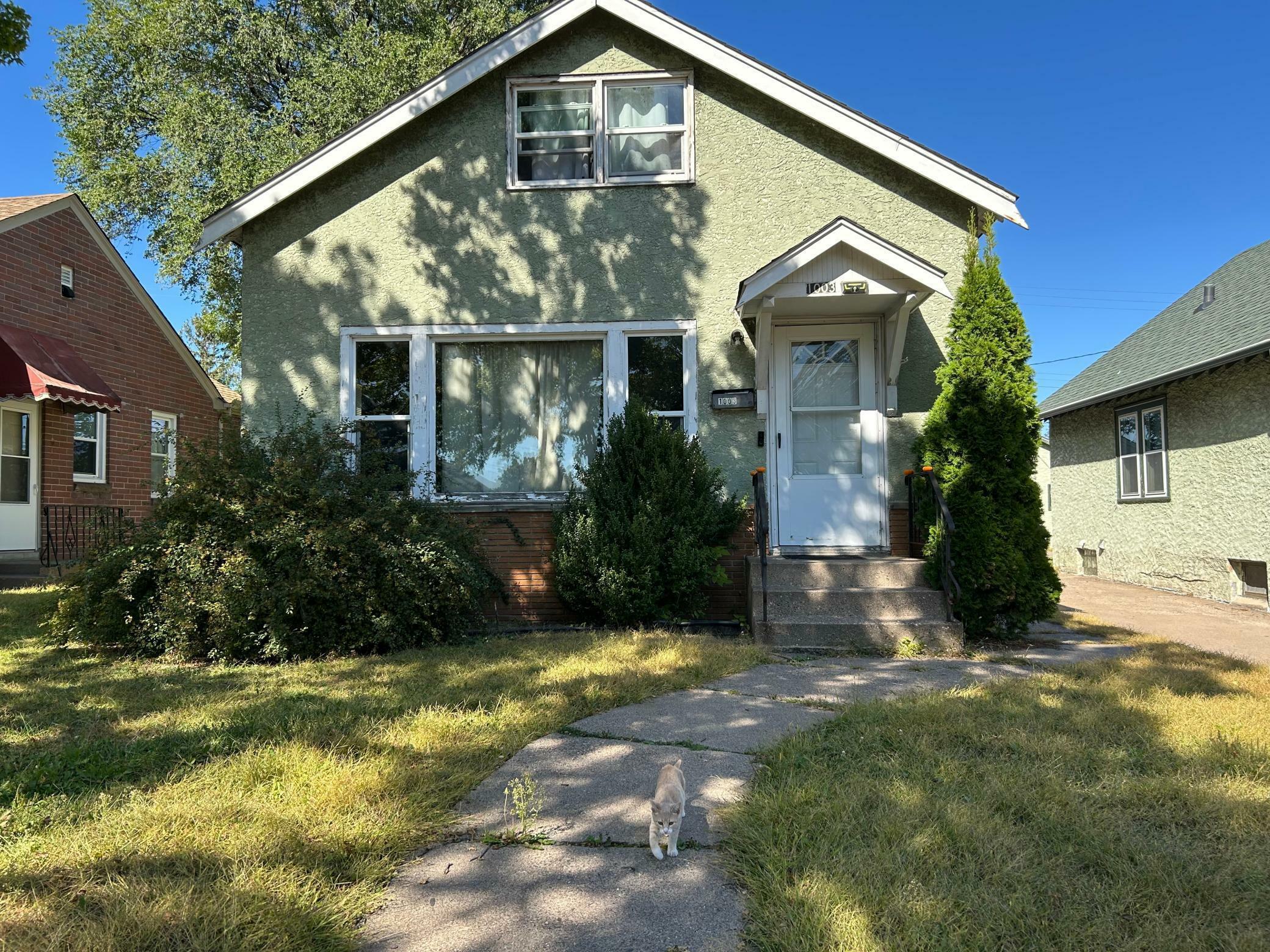 Property Photo:  1003 Minnehaha Avenue W  MN 55104 