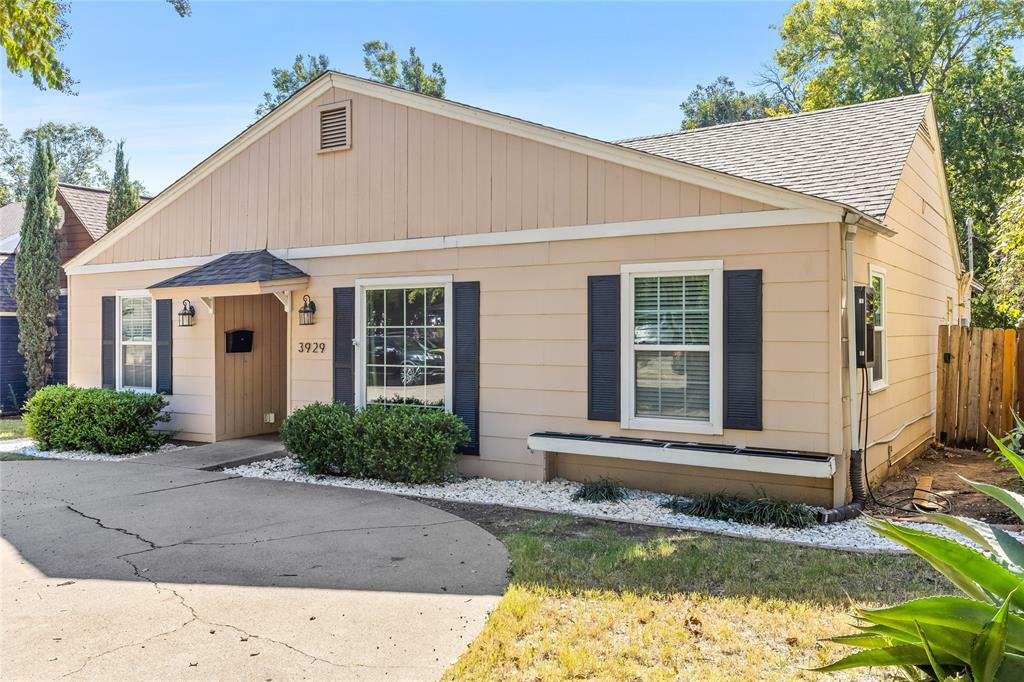 Property Photo:  3929 Collinwood Avenue  TX 76107 