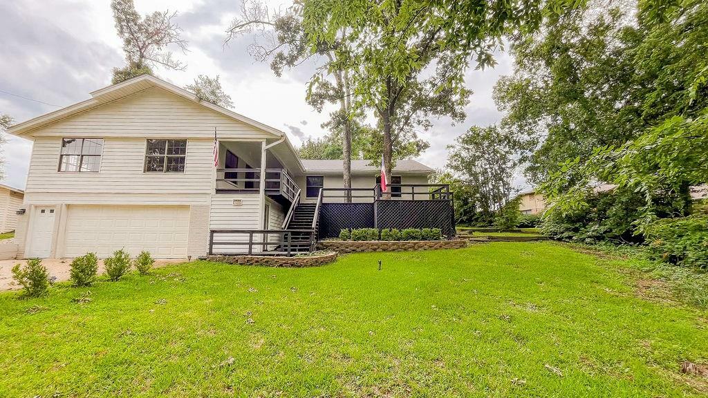 Property Photo:  120 E Fairway Drive  TX 75771 