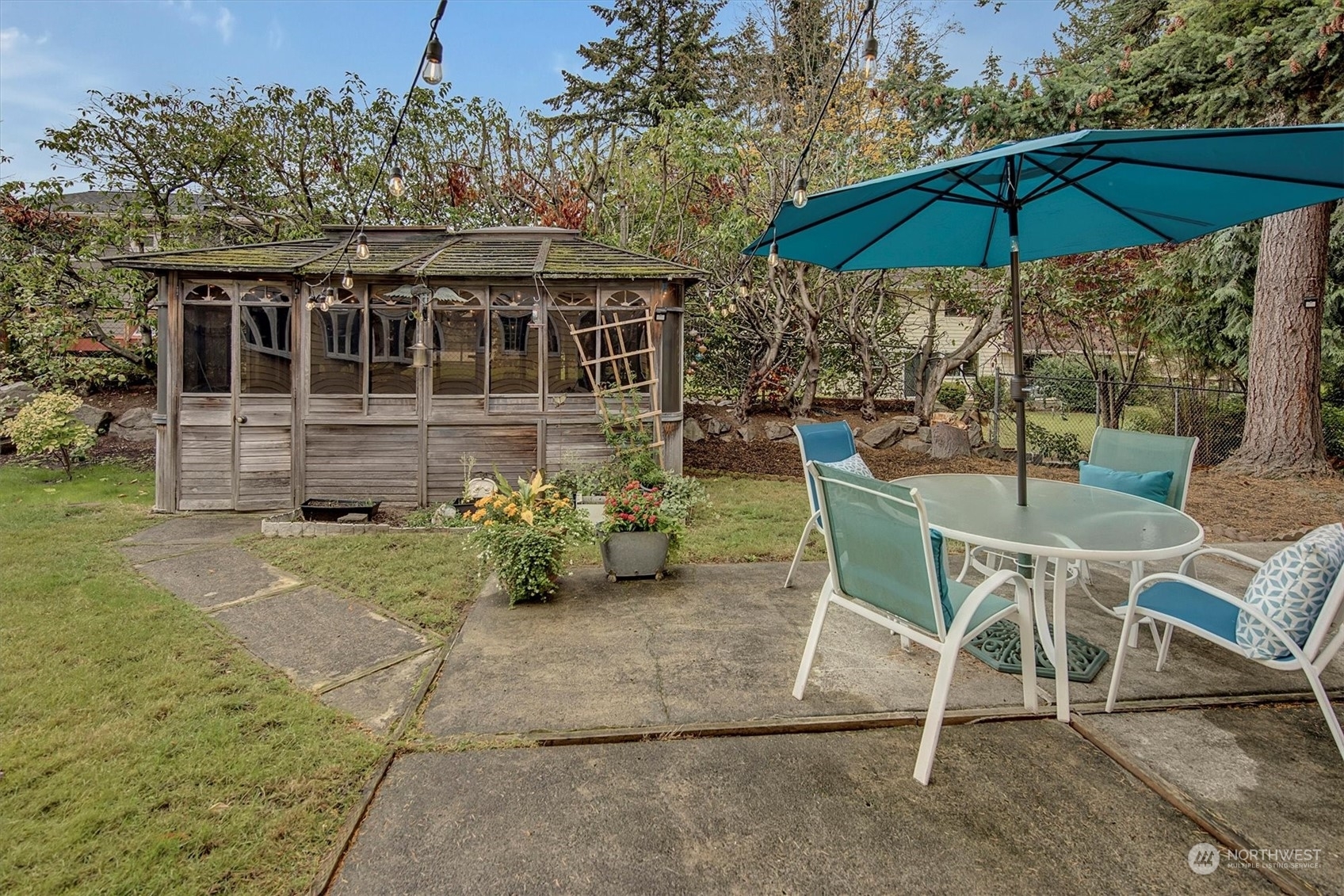 Property Photo:  12838 SE 67th Street  WA 98006 