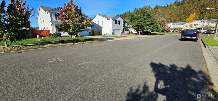 Property Photo:  305  Roberts Street NE  WA 98360 