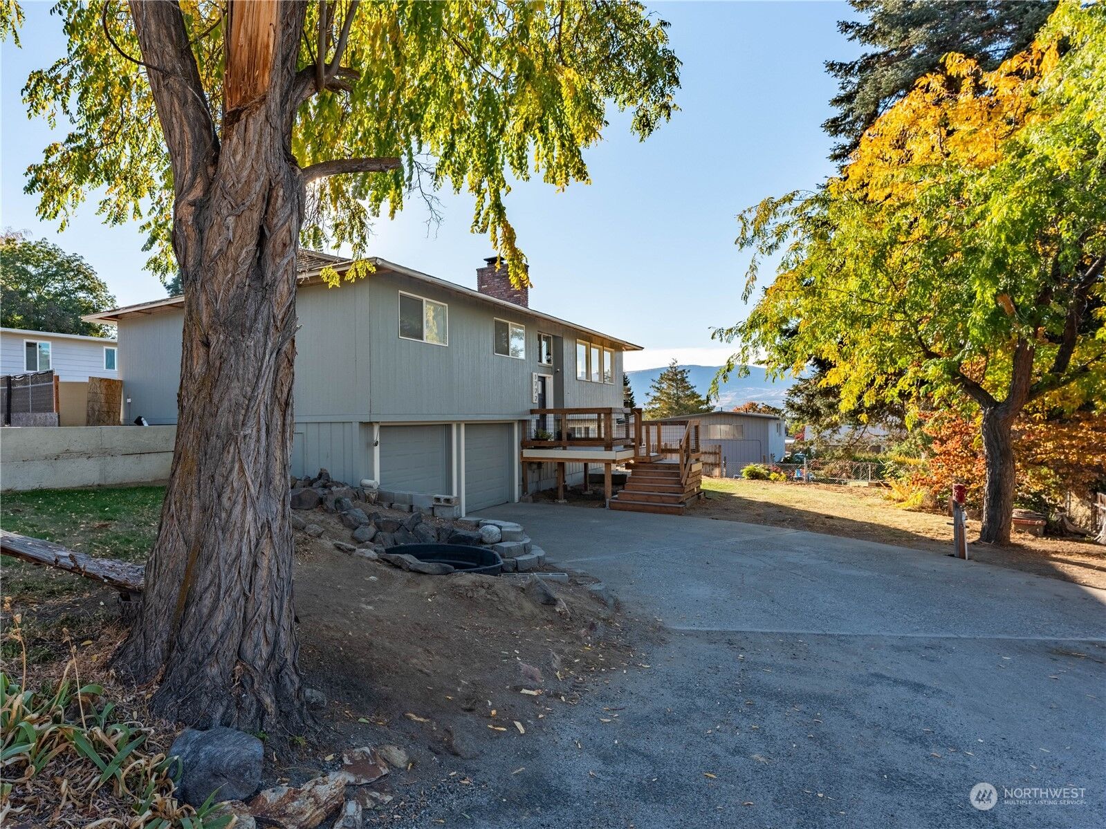 Property Photo:  1722  8th Street NE  WA 98802