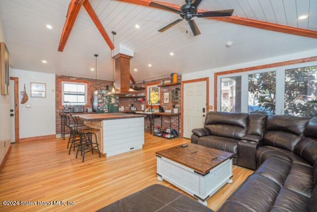 Property Photo:  318 Armstrong Avenue  NY 10308 