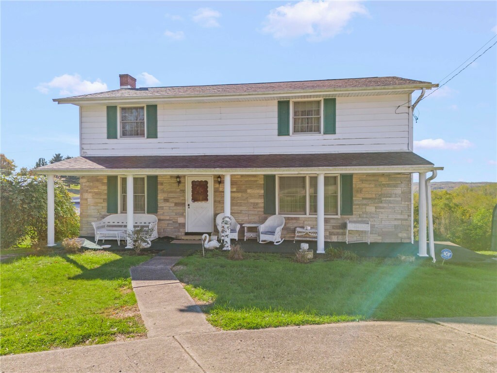 Property Photo:  551 Ridge Rd  PA 15417 