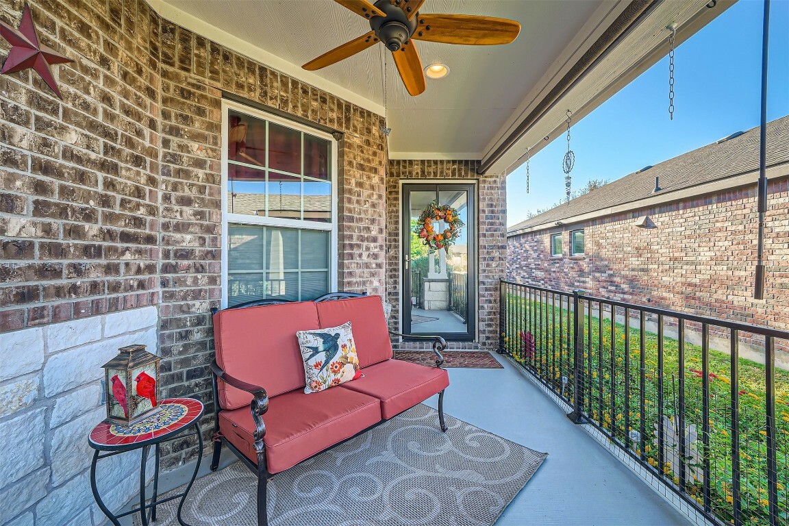 Property Photo:  501 Holiday Creek Lane  TX 78633 