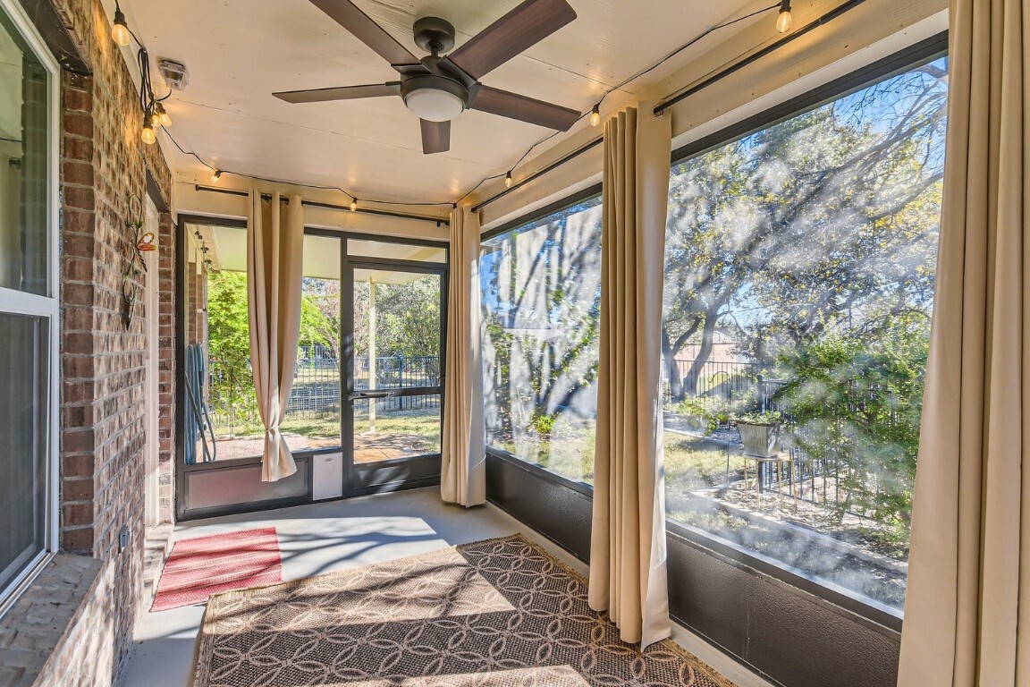 Property Photo: 501 Holiday Creek Lane TX 78633
