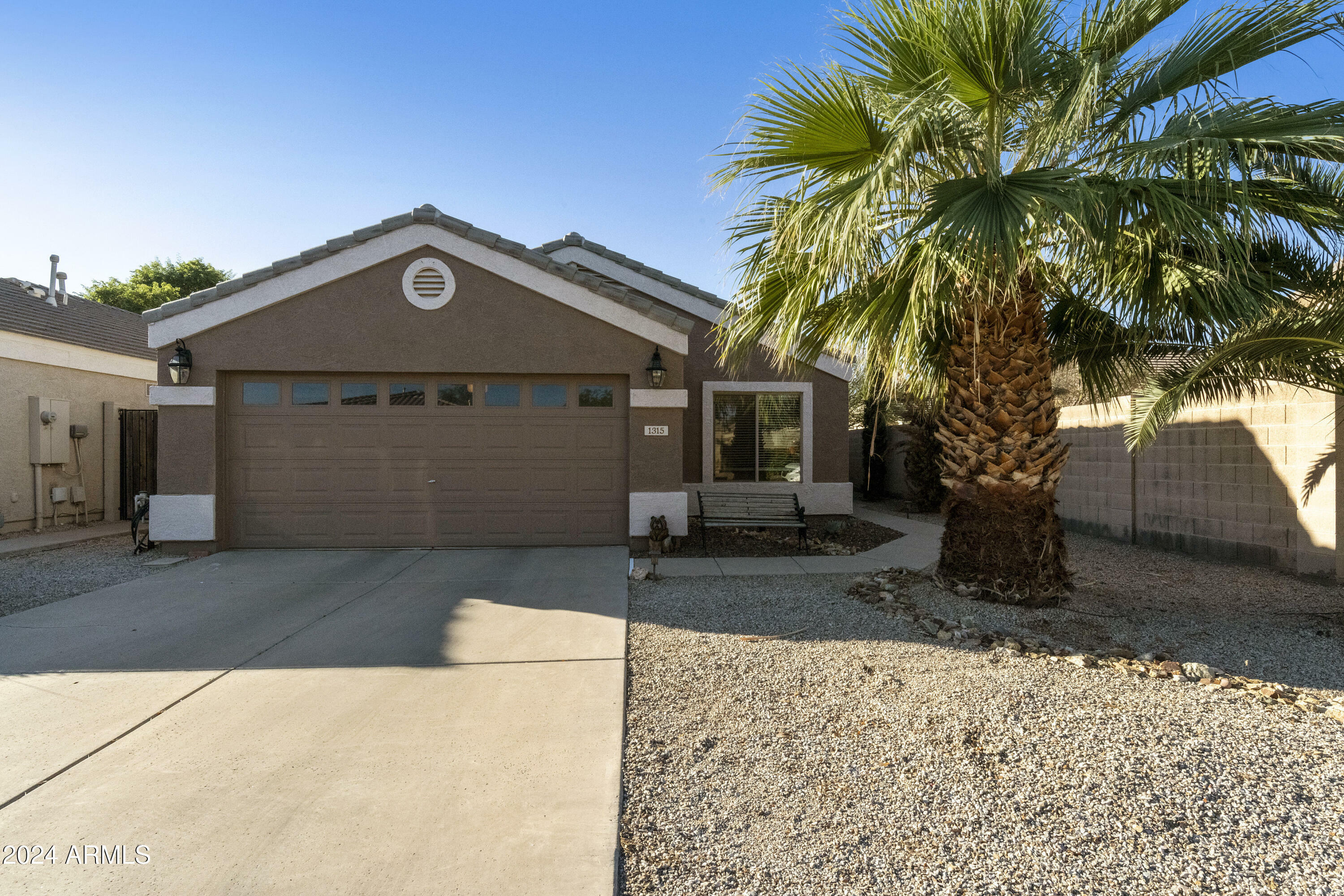 1315 E Bradstock Way  San Tan Valley AZ 85140 photo