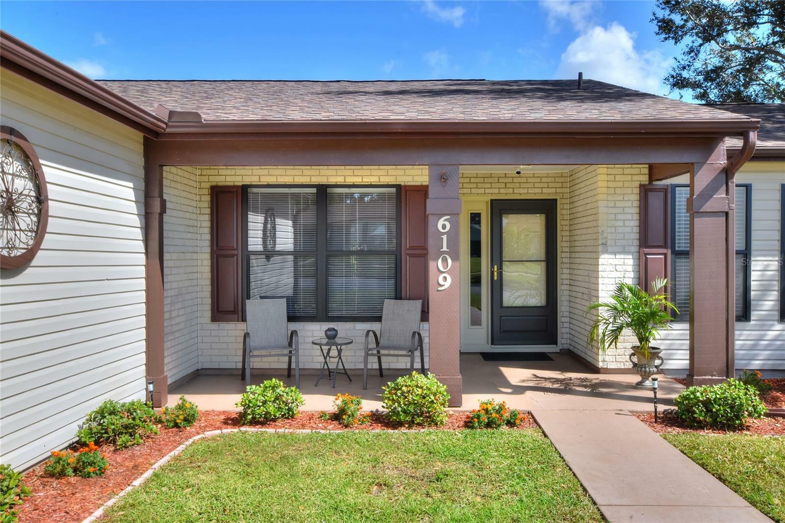 Property Photo:  6109 Sanderling Drive  FL 33809 