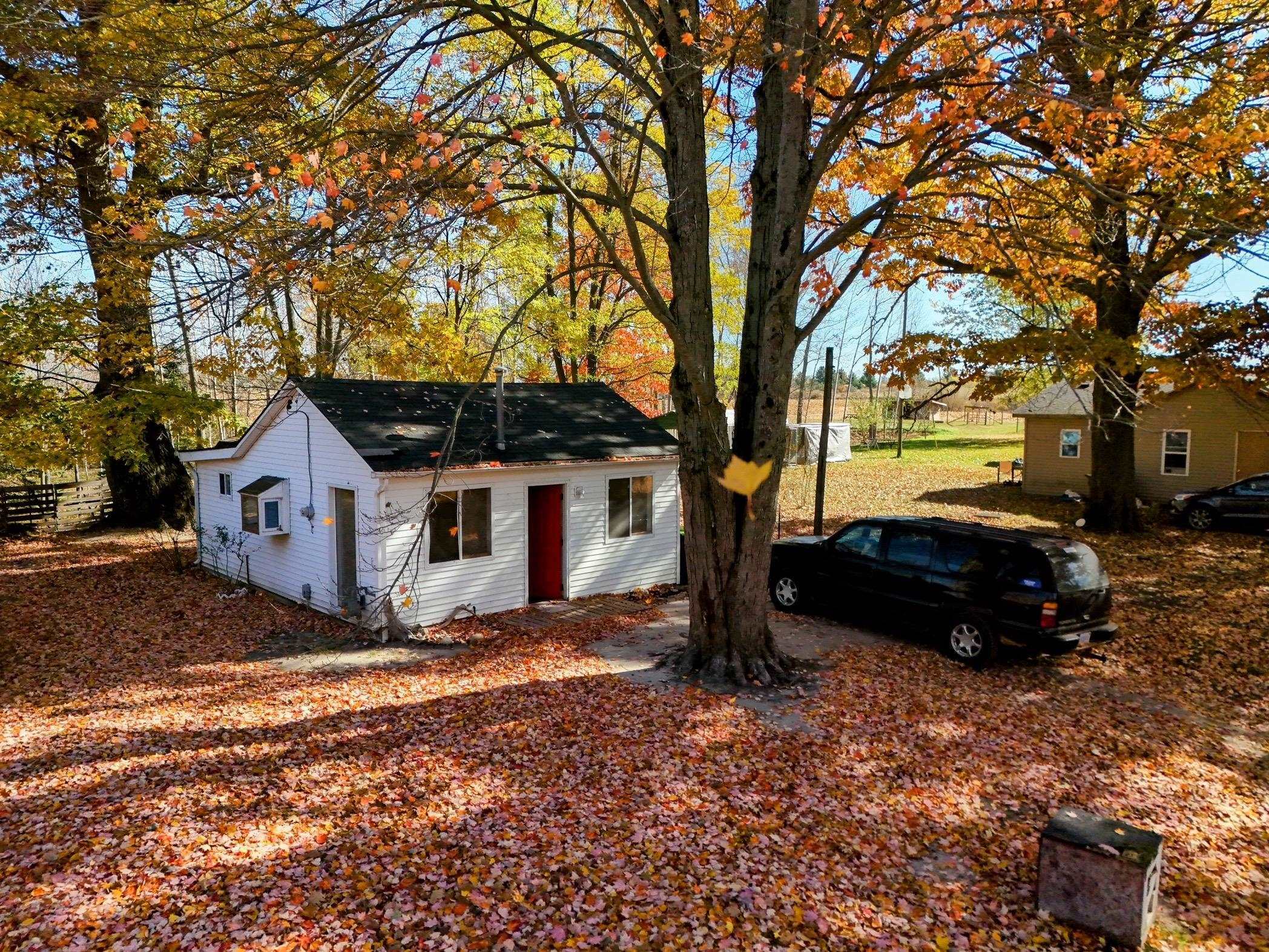 Property Photo:  2346 Jimary Lane  MI 48624 