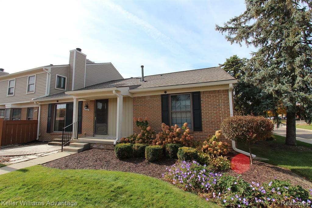 Property Photo: 22132 Edgewater MI 48375 5010