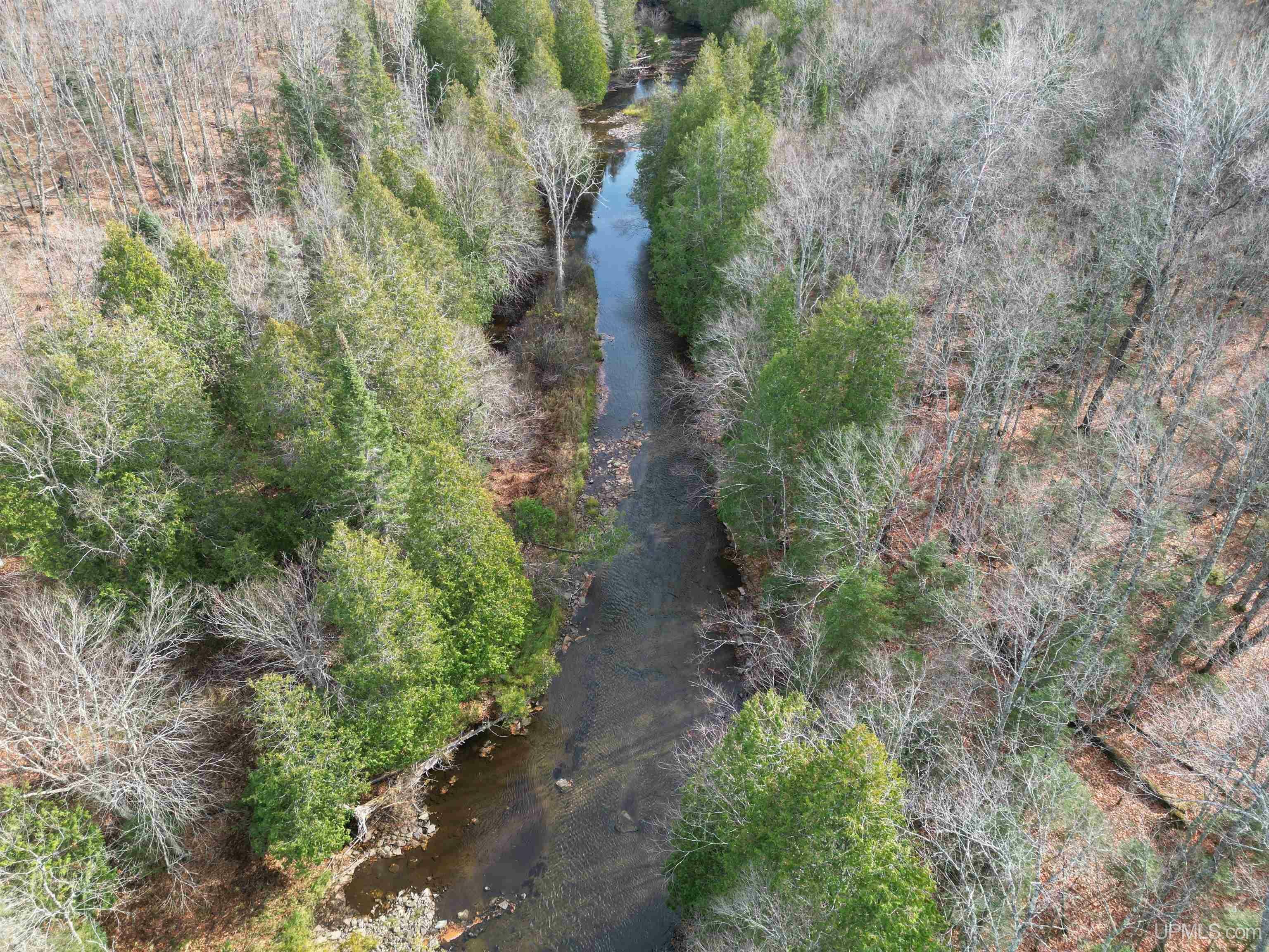 Property Photo:  1235 US-41 Highway  MI 49891 