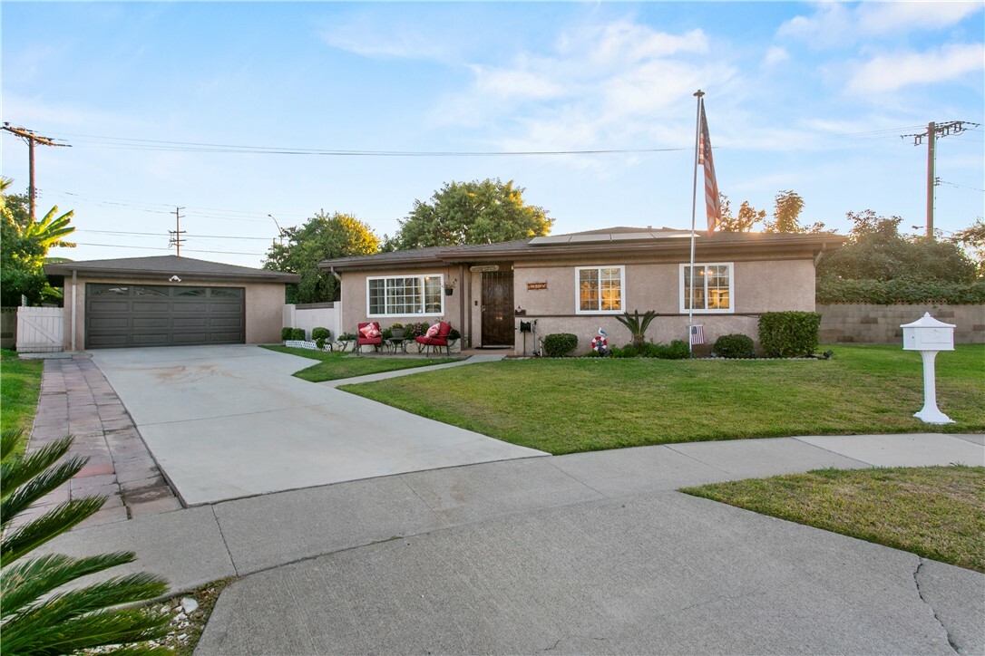 Property Photo:  13735 Springdale Street  CA 92683 