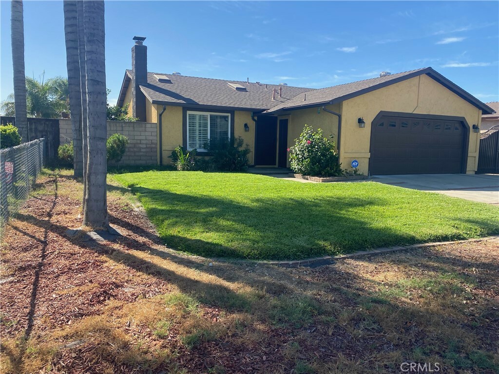 Property Photo:  560 E Birch Court  CA 91761 