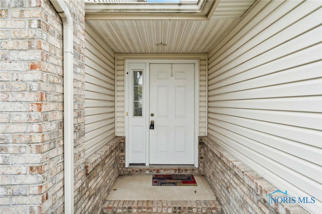 Property Photo:  647 Villa South Drive  OH 45840 