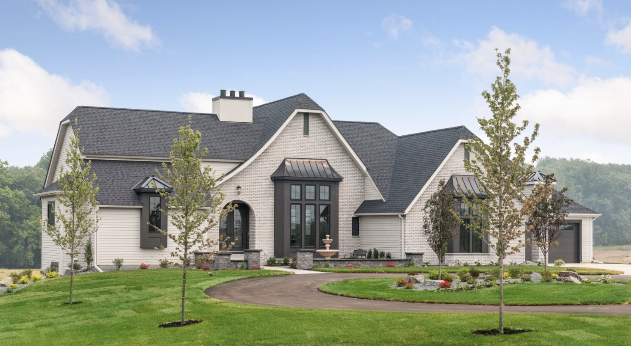 Property Photo: 5671 Oakridge Trail S MN 55001