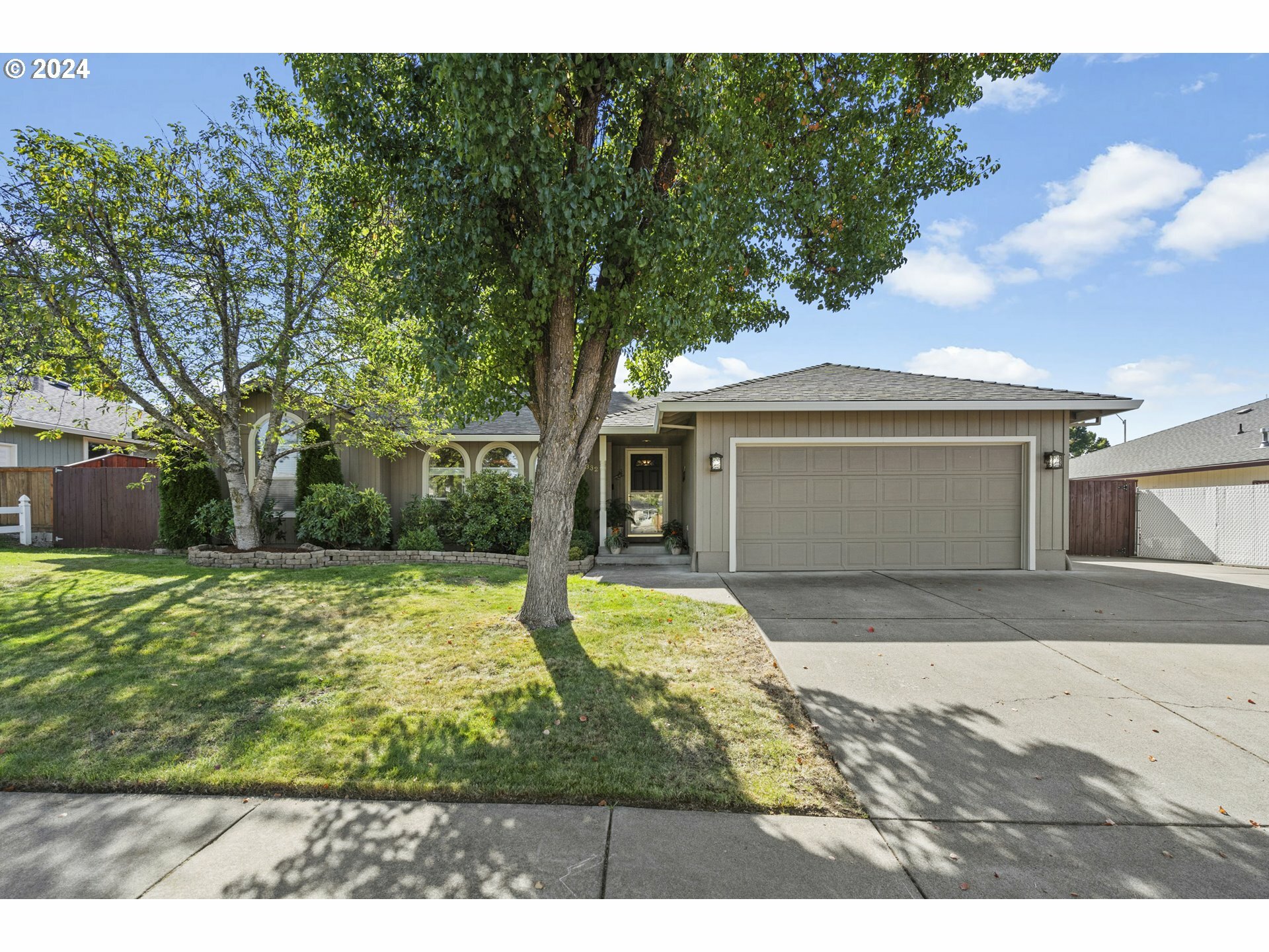 3332 Sharman Way  Medford OR 97504 photo