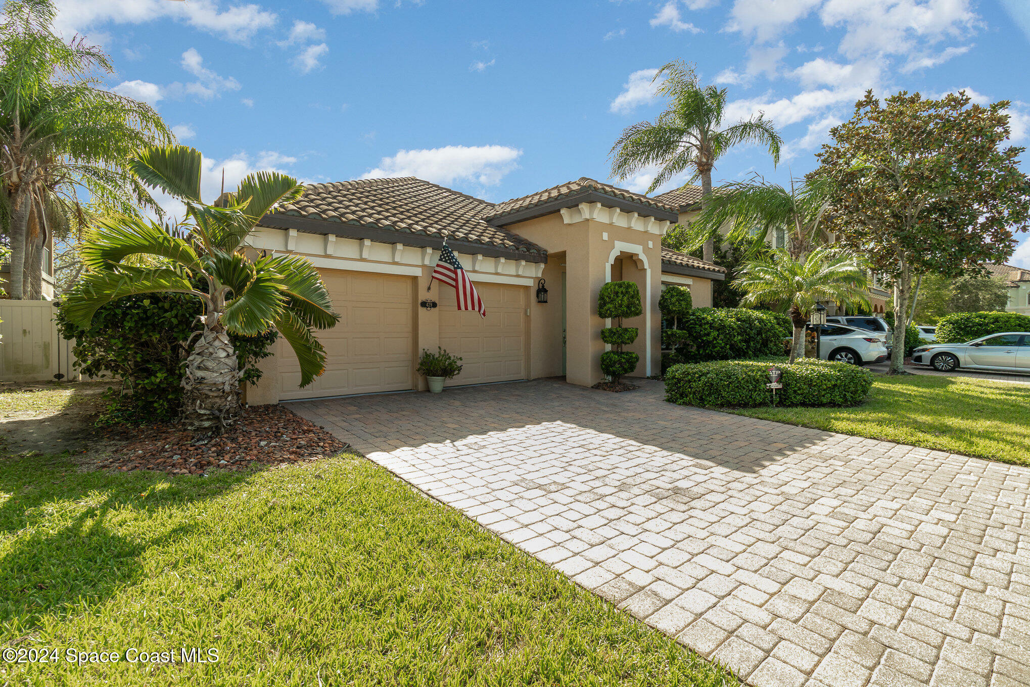 Property Photo:  429 Montecito Drive  FL 32937 