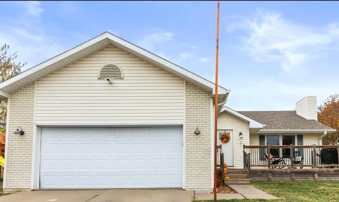 Property Photo: 422 Maple Drive IA 51575