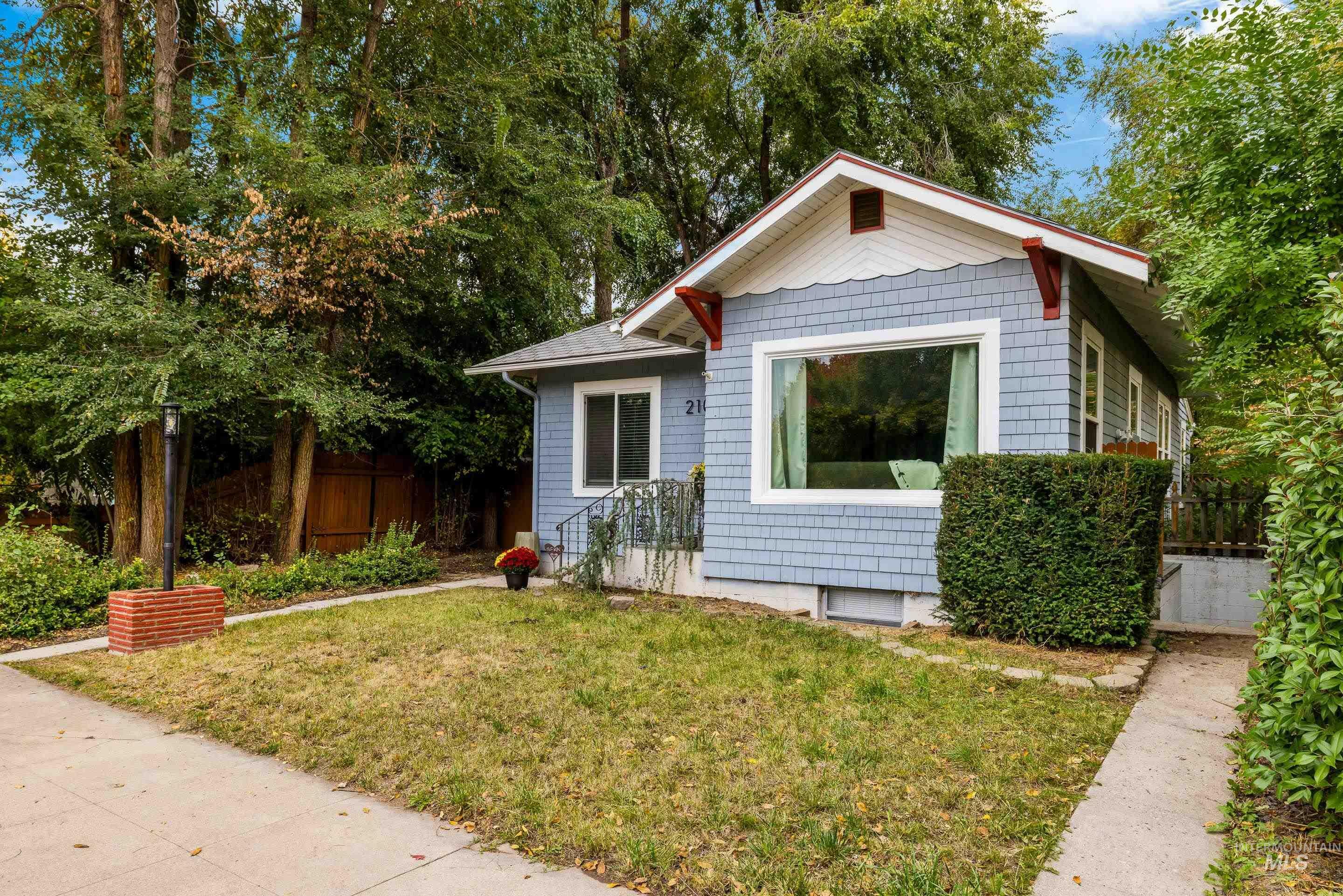 Property Photo:  2103 W Bannock St  ID 83702 