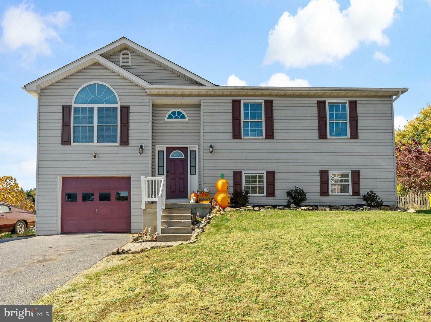 Property Photo:  129 Mercury Court  WV 25404 