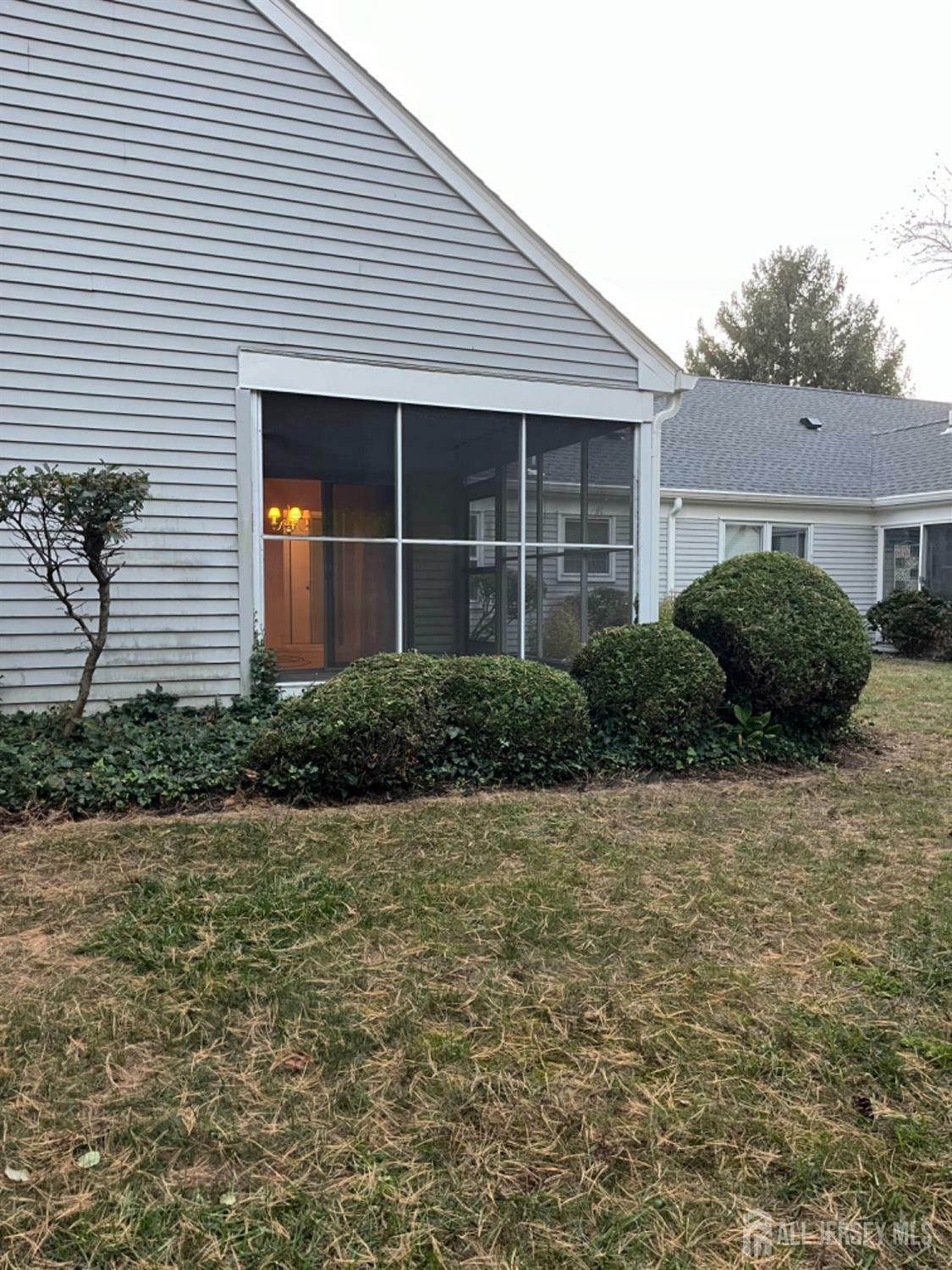 Property Photo:  601-B Waverly Way  NJ 08831 