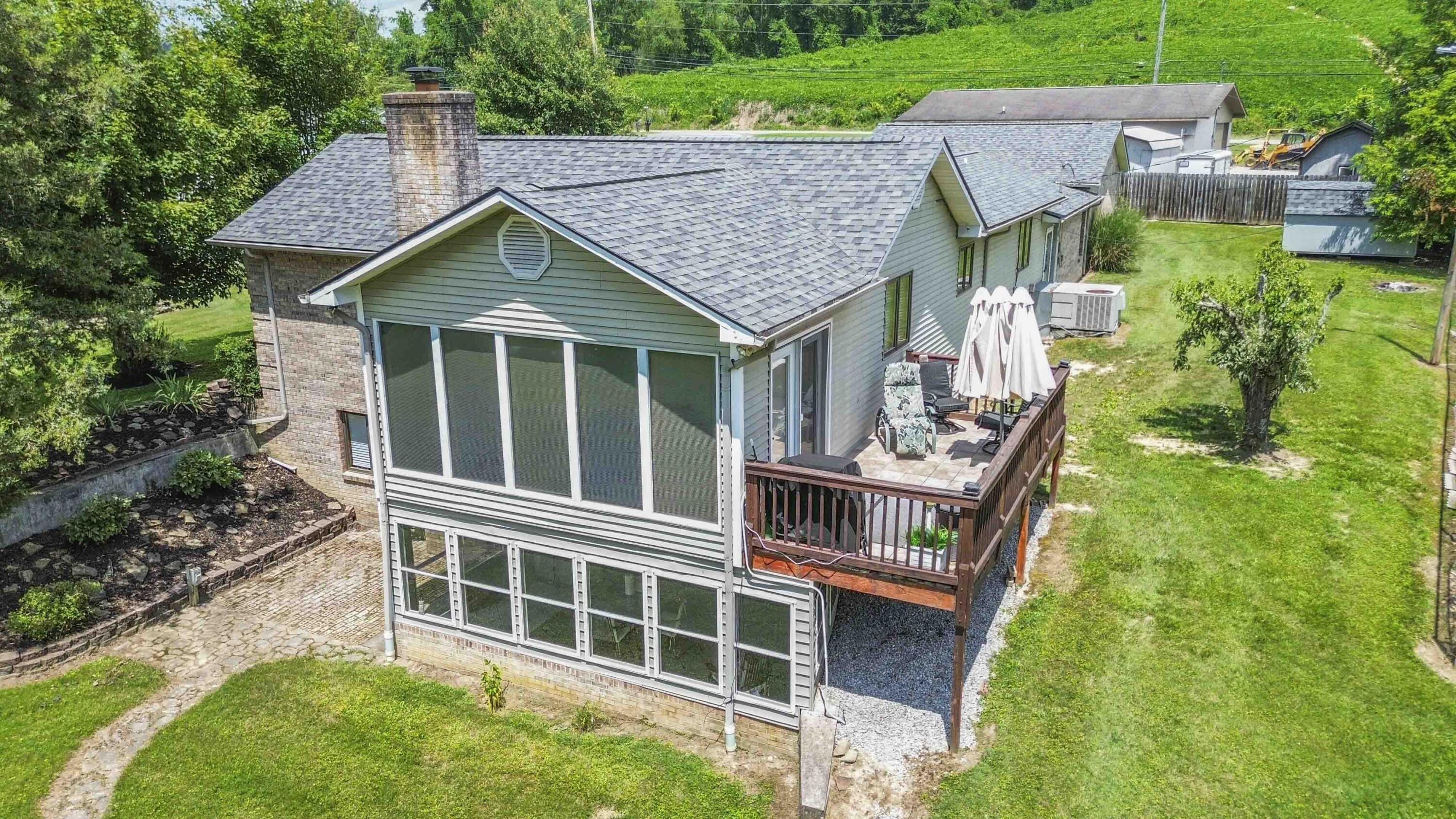Property Photo:  37 Gina Court  KY 40906 