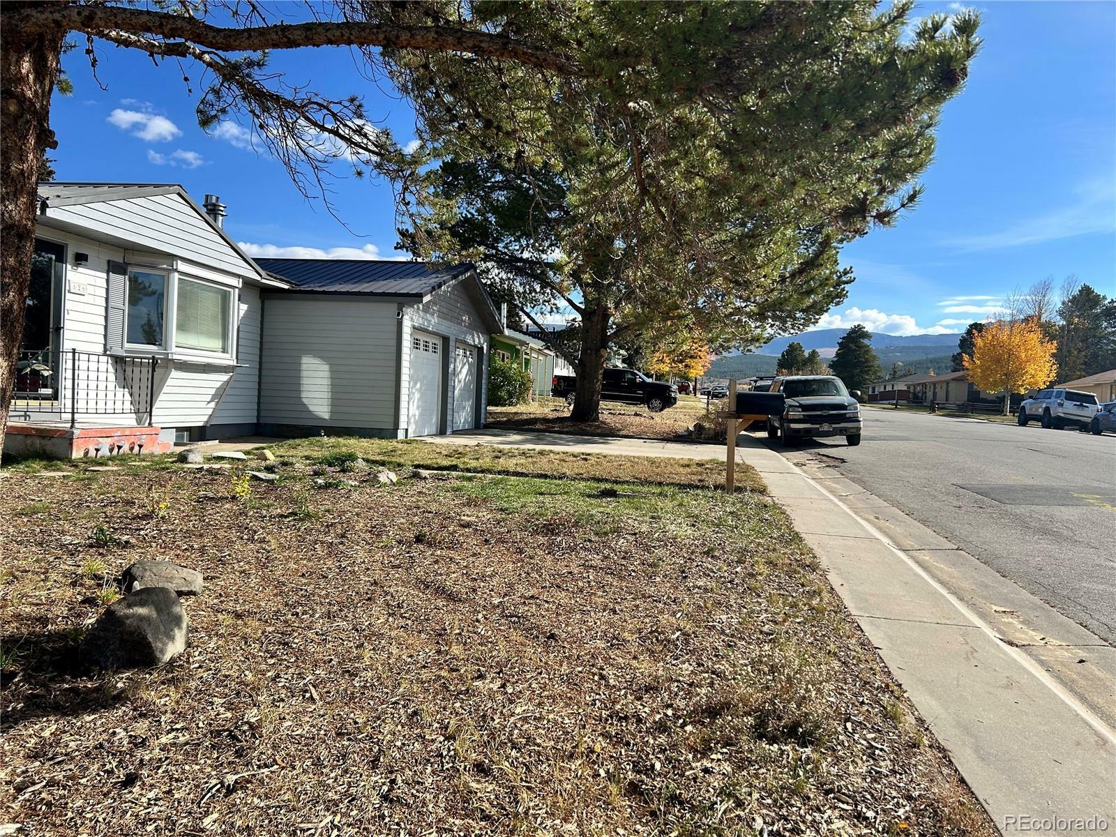 Property Photo:  626 W 6th Street  CO 80461 