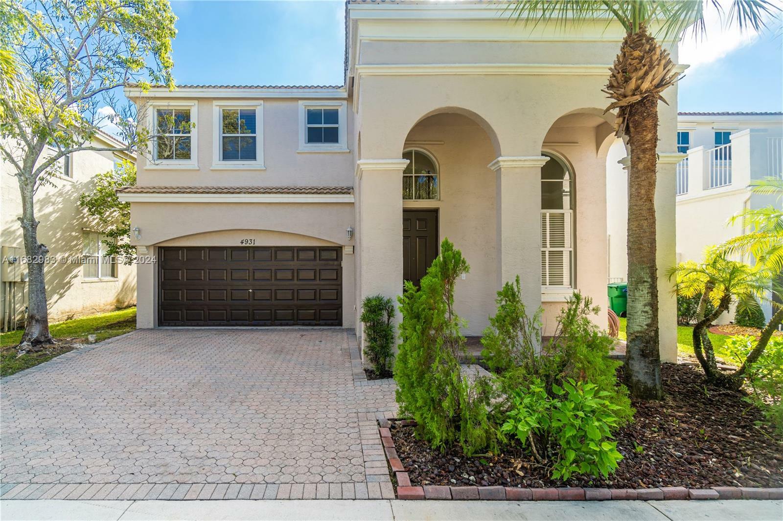 Property Photo:  4931 SW 155th Ave  FL 33027 