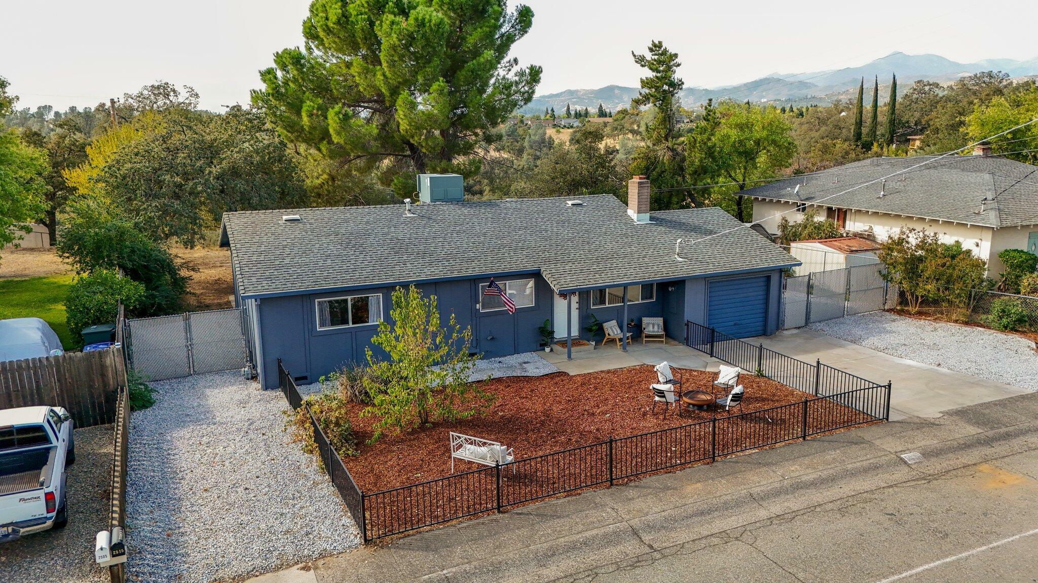 Property Photo:  2515 Starlight Boulevard  CA 96001 