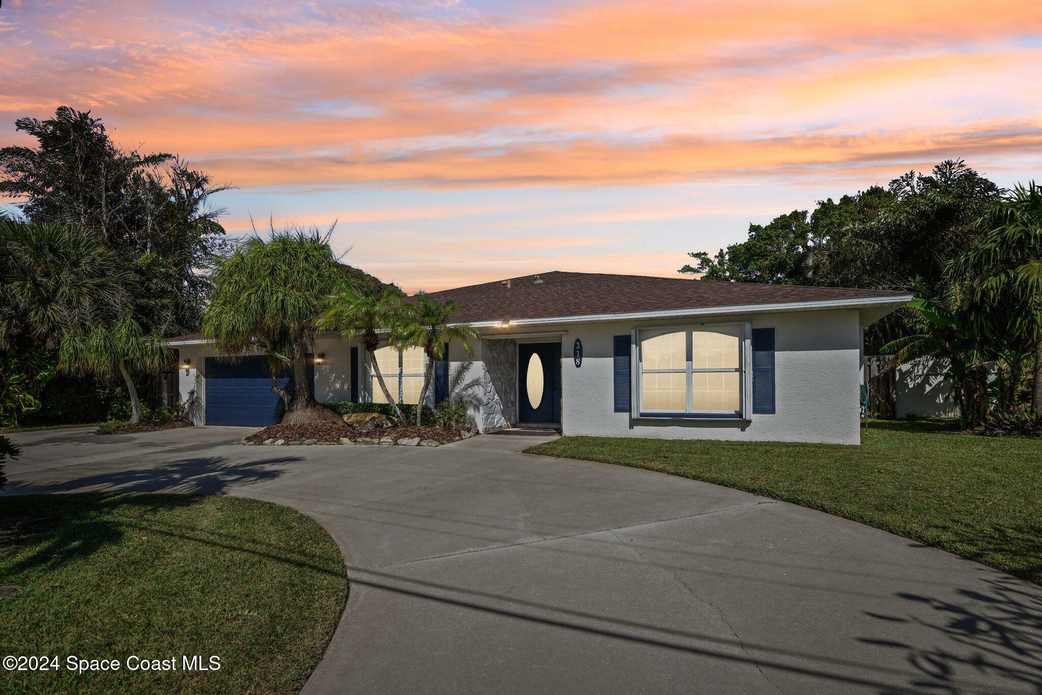 Property Photo:  218 Fifth Avenue  FL 32951 