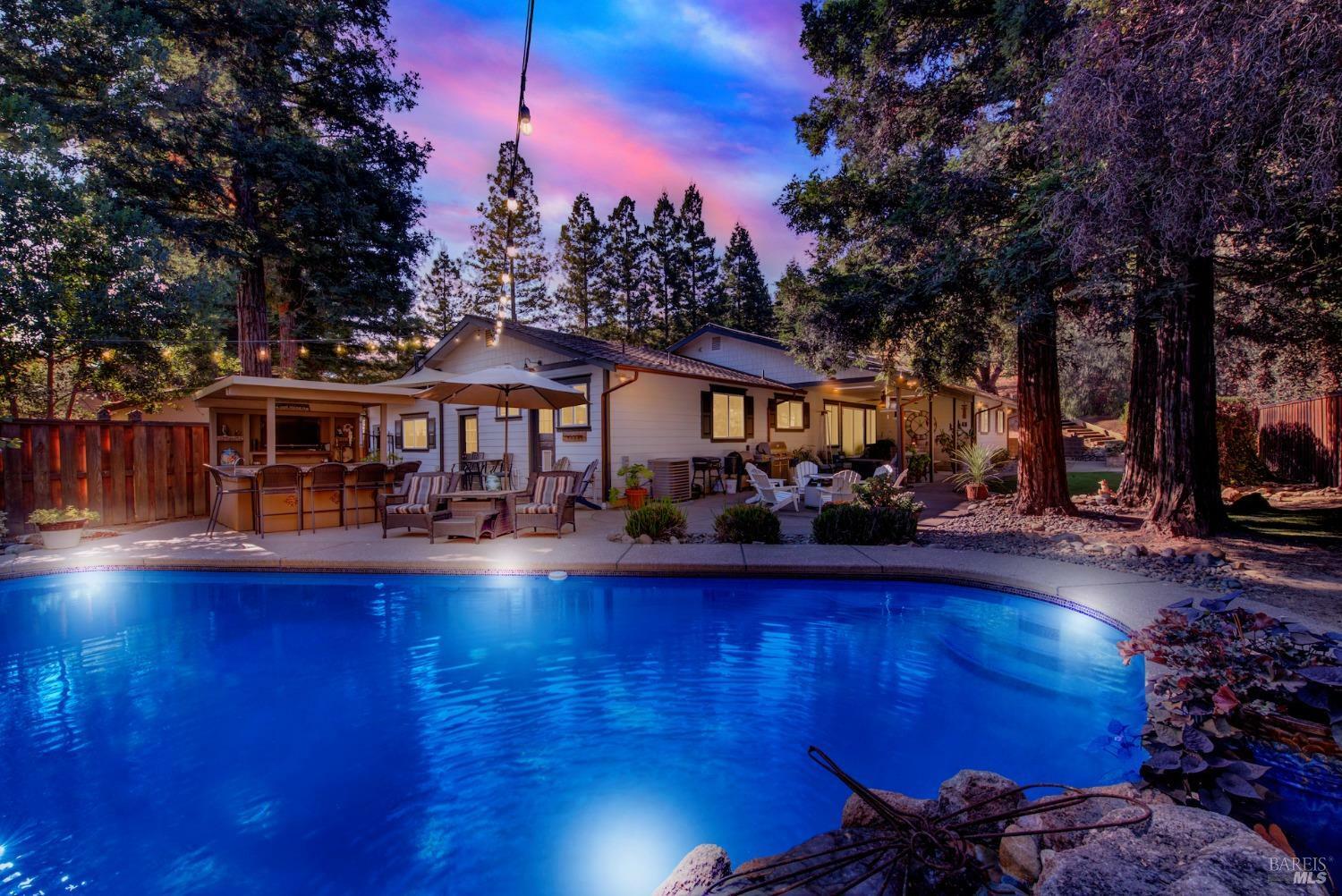 Property Photo: 113 Hillsdale Court CA 95688