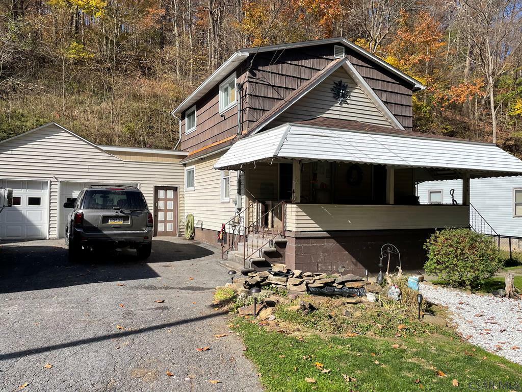 Property Photo:  521 Govier Lane  PA 15905 