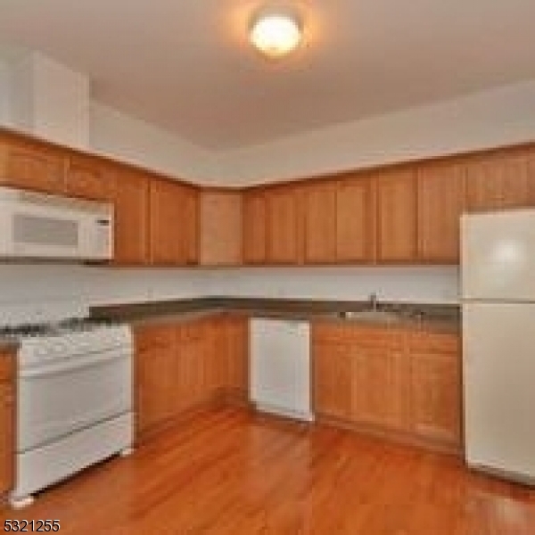 Property Photo:  160 Franklin Ave 2  NJ 07110 