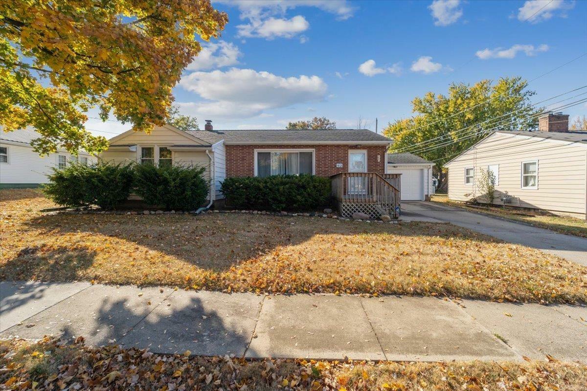 Property Photo:  512 5th St SE  IA 50662 