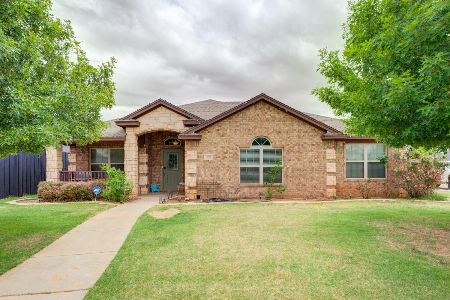 Property Photo: 501 N 5th Street TX 79382