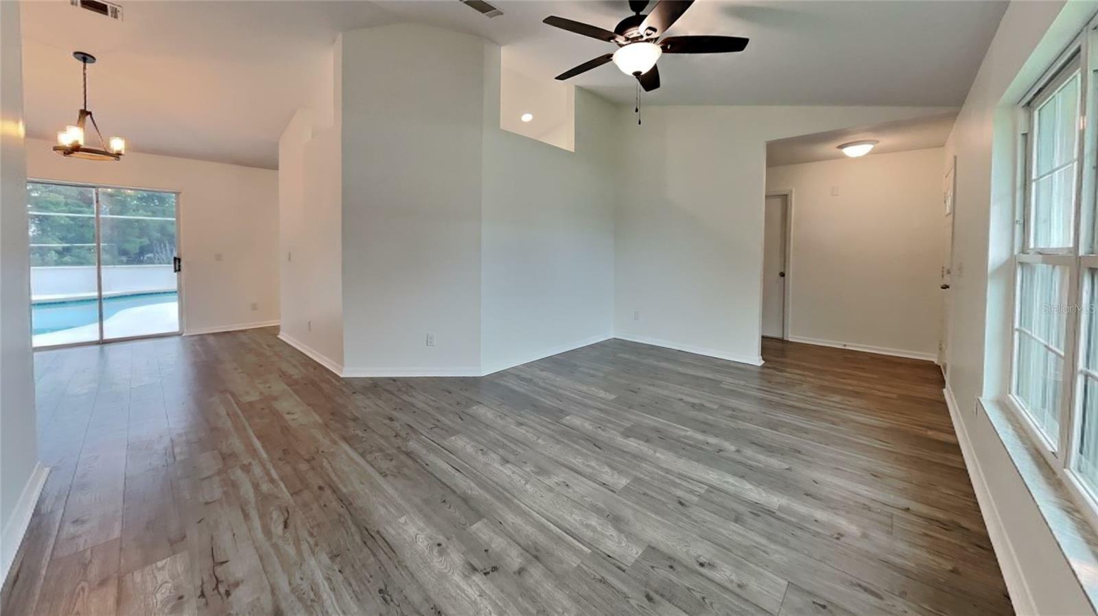 Property Photo:  5448 Loma Vista Drive E  FL 33896 