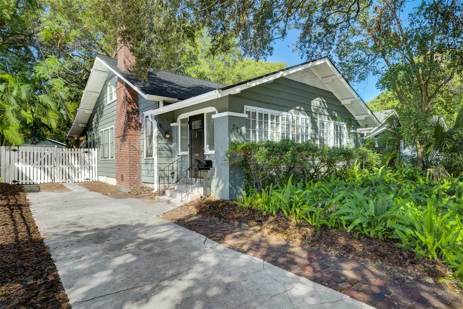 Property Photo:  716 Seminole Avenue  FL 32804 