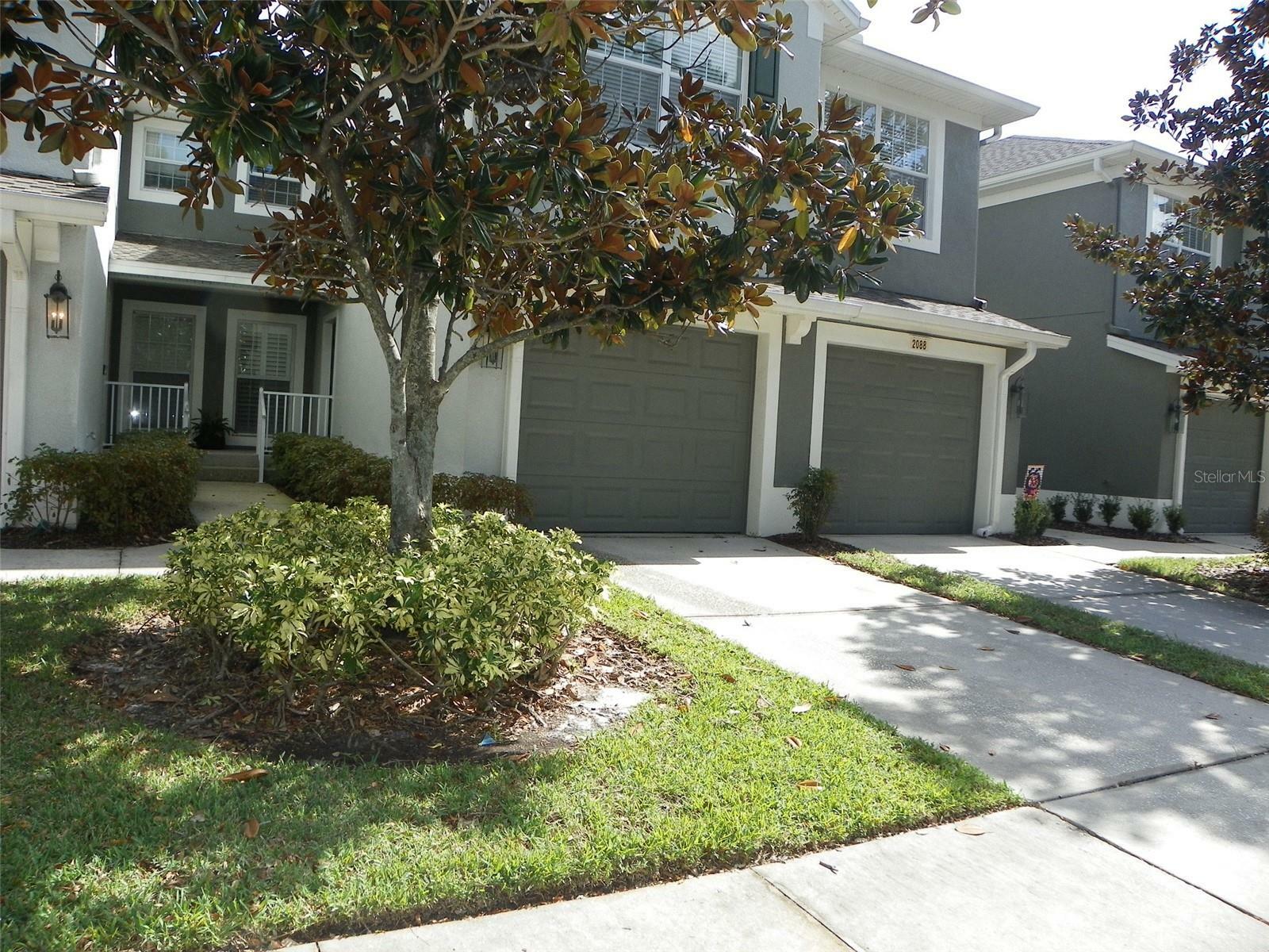 Property Photo:  2086 Kings Palace Drive 2086  FL 33578 