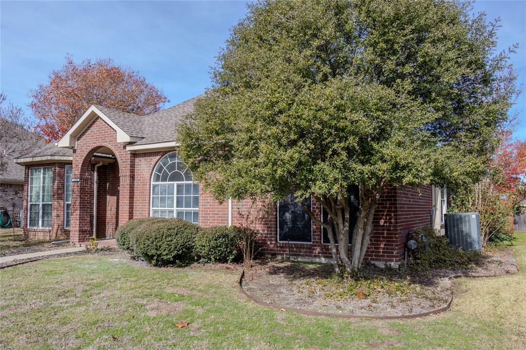 Property Photo:  1653 Glenmore Drive  TX 75077 