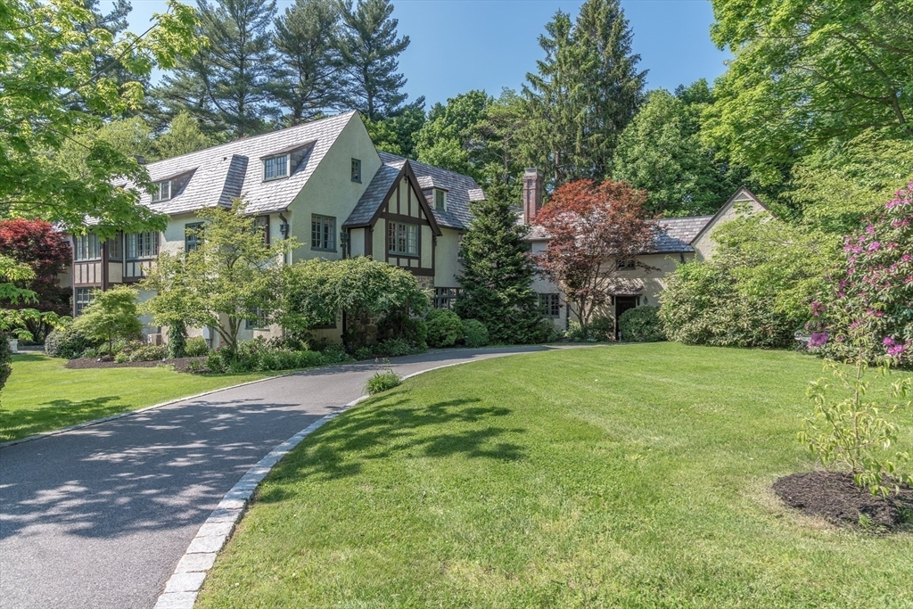 1 Fawn Circle  Bedford MA 01730 photo