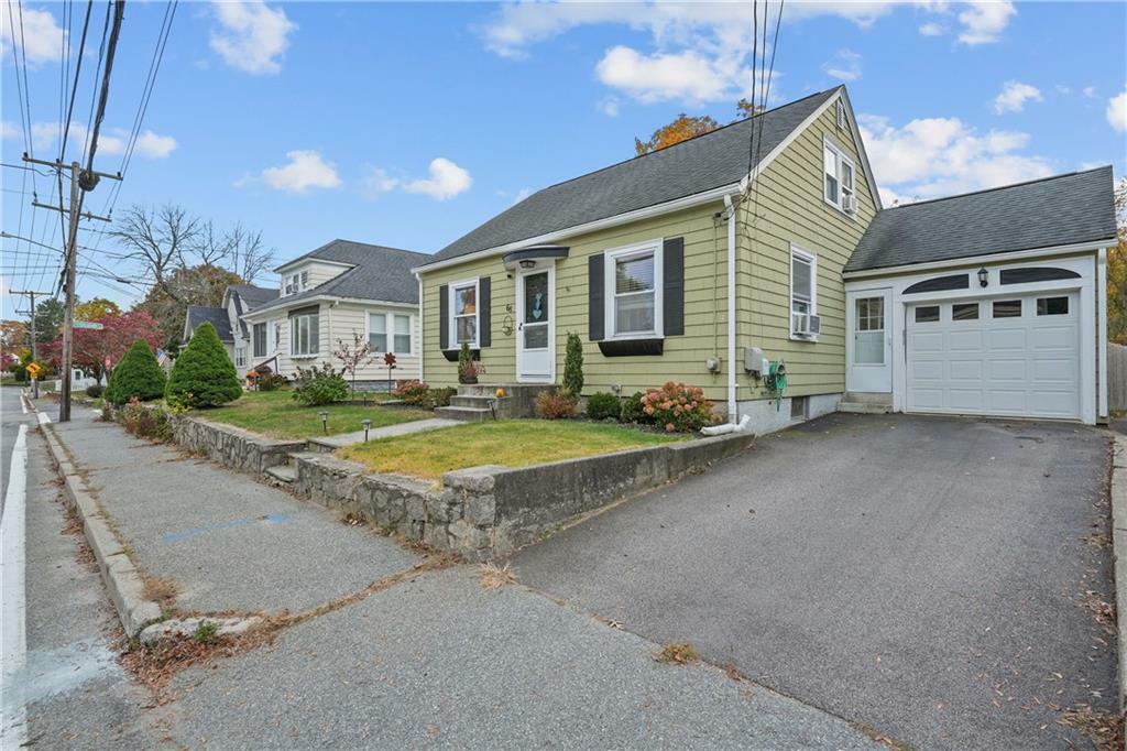 Property Photo:  68 Dean Avenue  RI 02917 