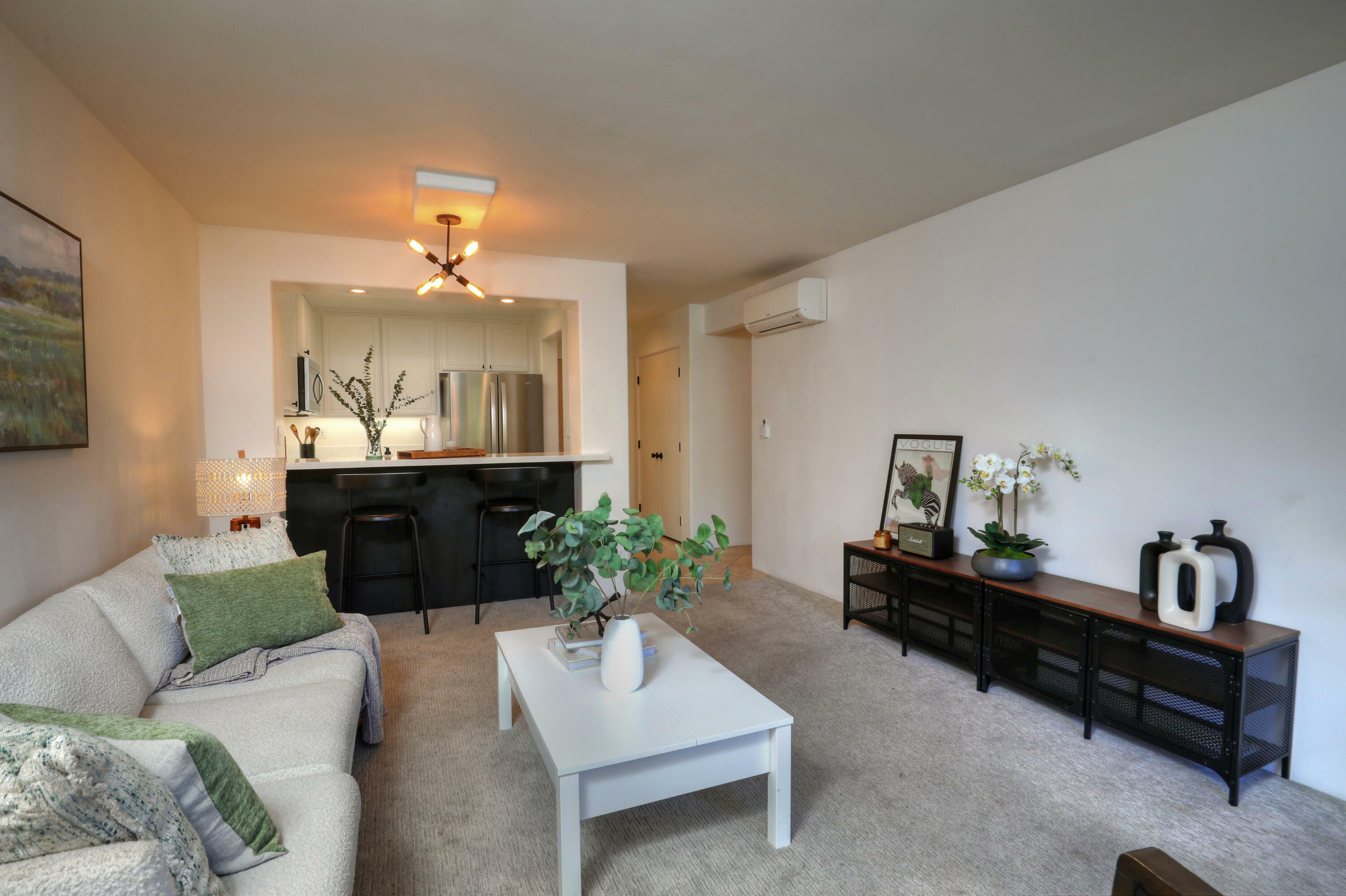 Property Photo:  257 Por La Mar Cir  CA 93103 